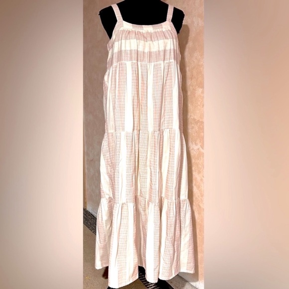 Laude the Label Dresses & Skirts - 🤍 LAUDE The Label Organic Cotton Tiered Maxi Dress – Size M